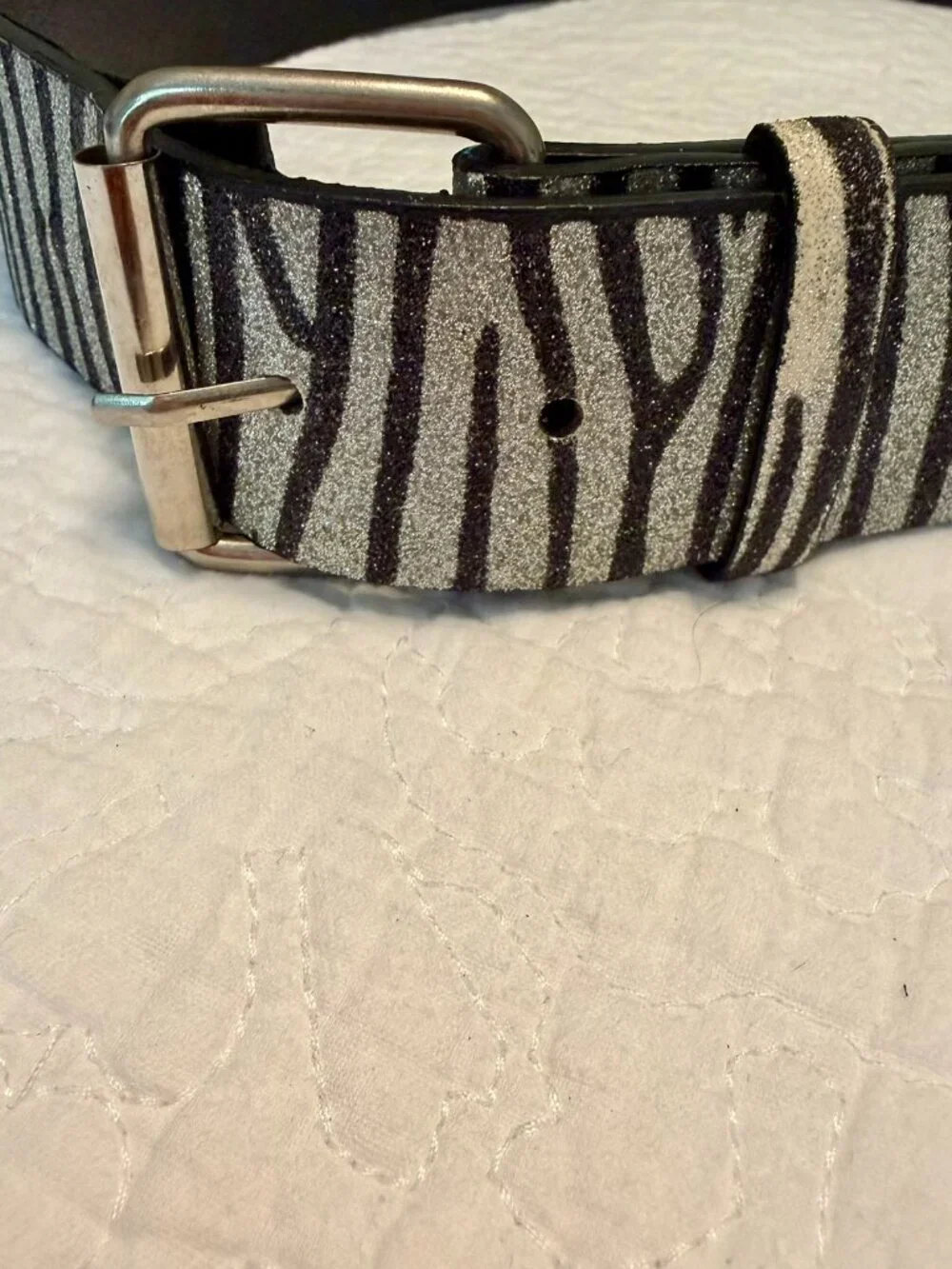 Silver & Black Zebra Glitter Belt – Roller Buckle – Size S – 1.5” W; 40